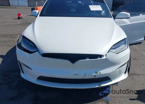 2022 Tesla Model X Plaid Tri Motor All-Wheel Drive from USA, damaged, VIN 7SAXCBE68NF329619